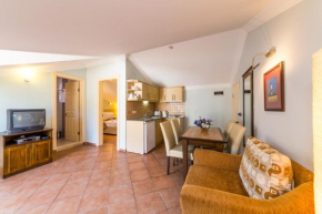  Lighthouse Apartments  Ичмелер